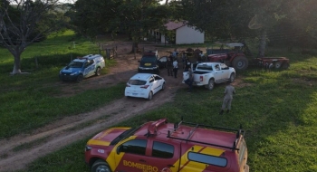 Presos que fugiram de presídio após fazerem buraco em parede de cela morrem em ação policial 